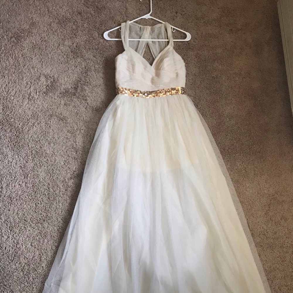 Hailey Logan by Adrianna Papell Grecian Goddess Style Formal Gown white/gold 5/6 - Picture 3 of 4
